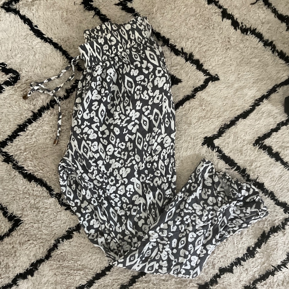 Animal Print Cheetah Print Grey pants